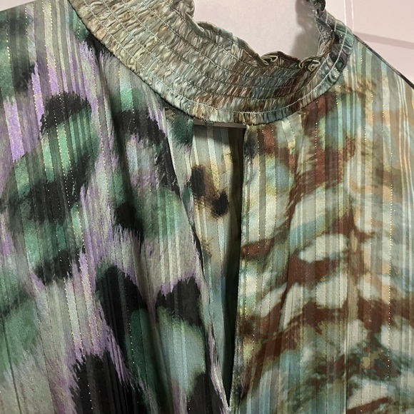 NWT Socialite Print Metallic Smocked Long Sleeve Minidress in Green Olive XL - Picture 5 of 10